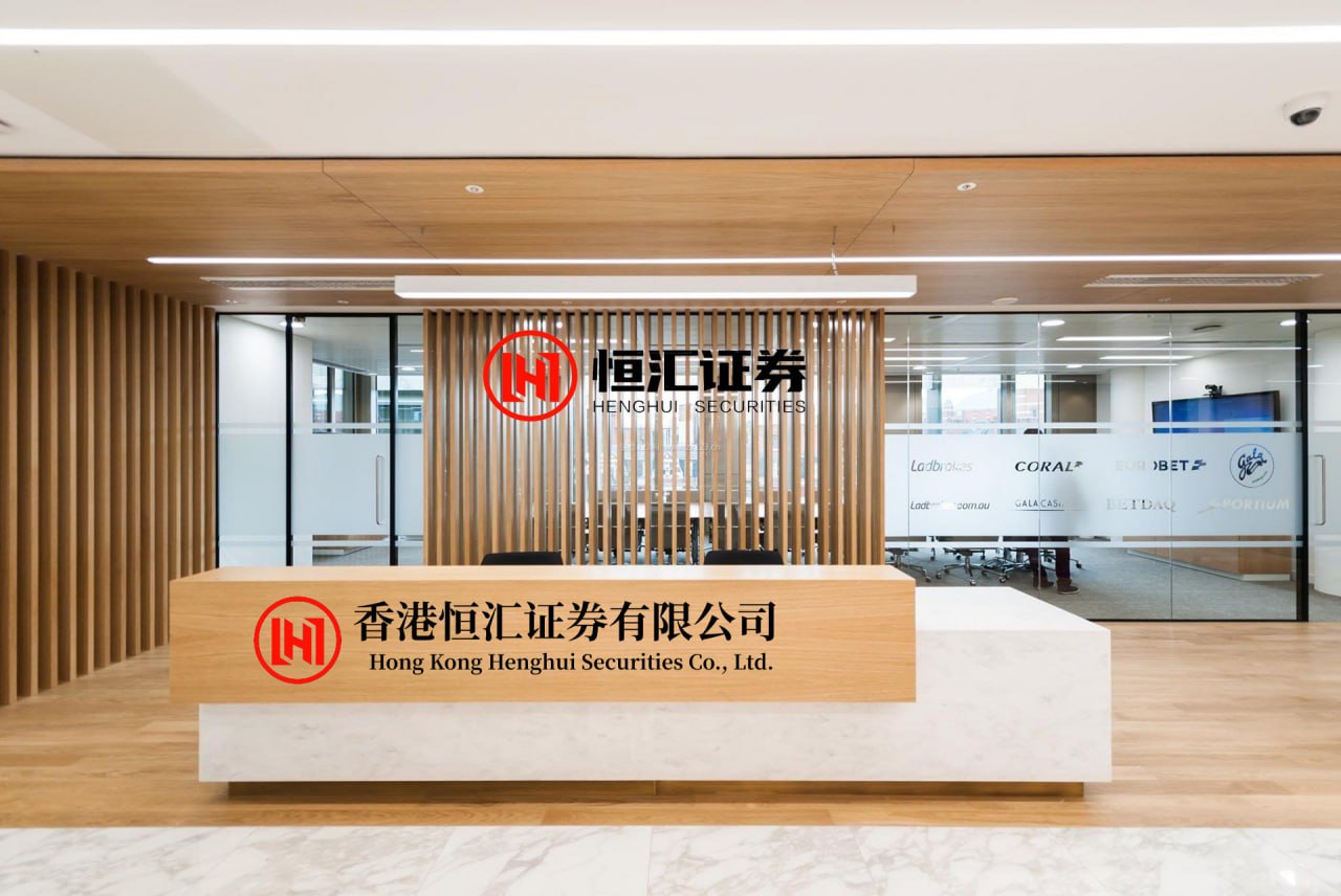 福牛财经 农村羊老大：这不是鸡汤，是真正能把1万滚到1000万的底层逻辑。2026年想翻身，看懂这3条，你已经赢过90%的人。   1. 只赚「信息差+效率差」，不赚辛苦钱 想赚1000万，体力...